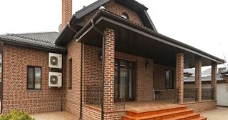 Строительство домов из кирпича с мансардой в Сланцах | от 3574 рублей
